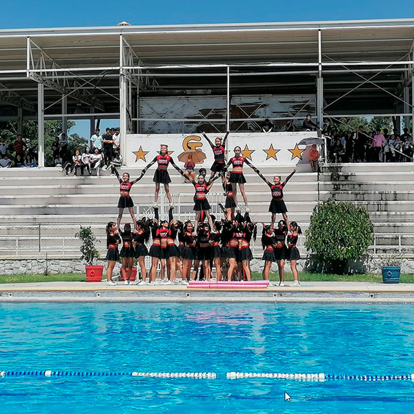 Lucho y Alumnos